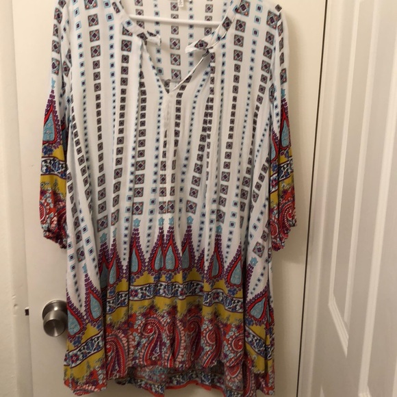 3/4 sleeve tunic - Picture 3 of 3